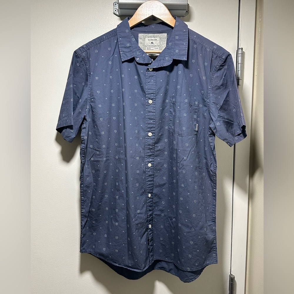Quiksilver Kamanoa Short Sleeve Button Down Shirt (Size L)